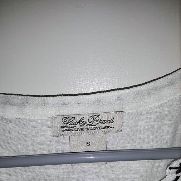 Lucky Brand White Embroidered Boho Top - Picture 4 of 5